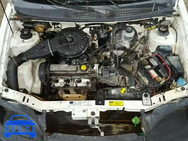 1995 GEO METRO/LSI 2C1MR2266S6742107 Bild 6