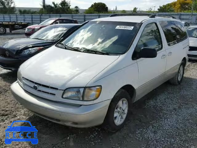 1999 TOYOTA SIENNA LE/ 4T3ZF13C8XU120202 image 1