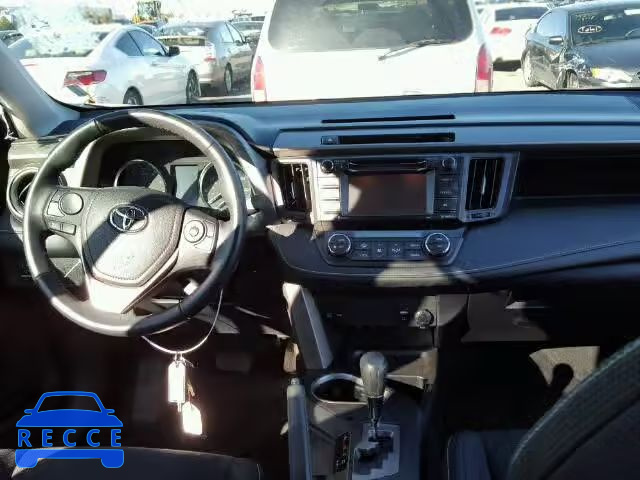 2016 TOYOTA RAV4 XLE 2T3WFREV4GW255743 image 8