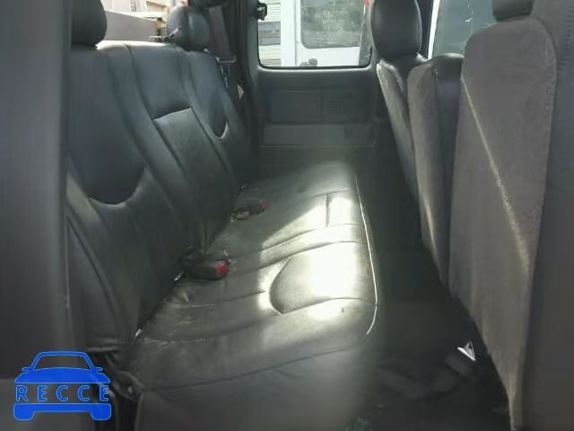 2006 GMC SIERRA C25 1GDHC29U56E109542 Bild 5