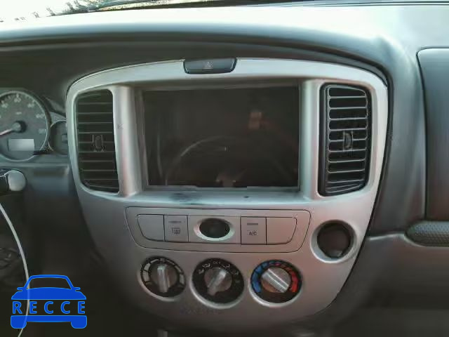 2005 MAZDA TRIBUTE I 4F2YZ02Z15KM62812 image 8