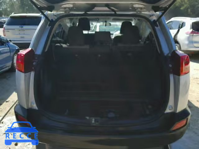 2015 TOYOTA RAV4 LE JTMZFREV1FJ039438 image 8