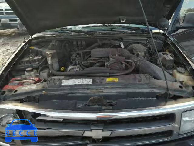 1997 CHEVROLET BLAZER 1GNDT13W7V2177937 image 6