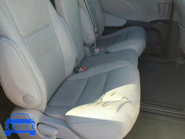 2015 TOYOTA SIENNA XLE 5TDYK3DC2FS540667 image 4