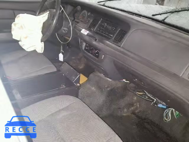 2003 FORD CROWN VIC 2FAFP71W13X205453 зображення 4