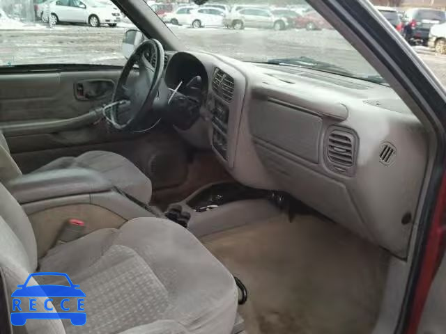 1998 CHEVROLET BLAZER 1GNCS13W8W2188106 зображення 4