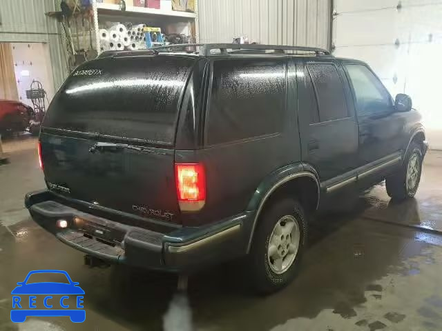 1998 CHEVROLET BLAZER 1GNDT13WXWK174256 image 3