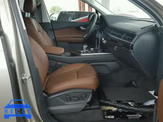 2017 AUDI Q7 PRESTIG WA1VAAF7XHD024382 image 4