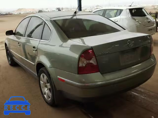 2002 VOLKSWAGEN PASSAT GLX WVWTH63B62P176440 image 2