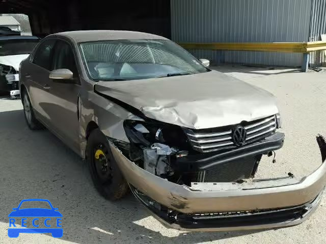 2015 VOLKSWAGEN PASSAT S 1VWAT7A38FC119139 image 0