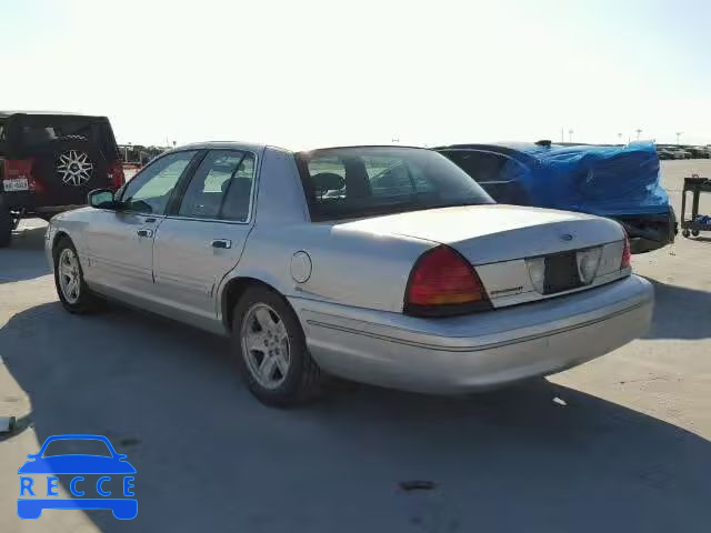 2002 FORD CROWN VICT 2FAFP74W82X116182 image 2