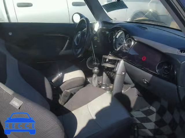 2006 MINI COOPER S WMWRE33506TL19680 image 4