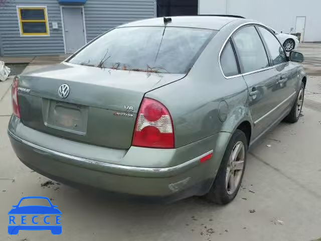 2004 VOLKSWAGEN PASSAT GLX WVWTH63B34P146945 Bild 3