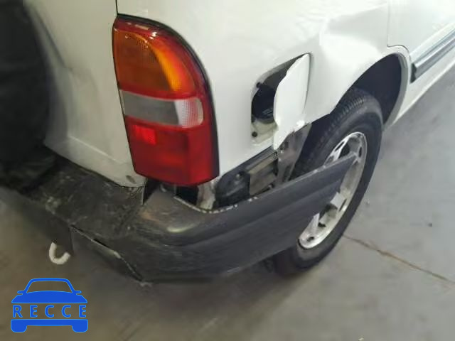 2000 CHEVROLET TRACKER 2CNBE13CXY6947227 image 8