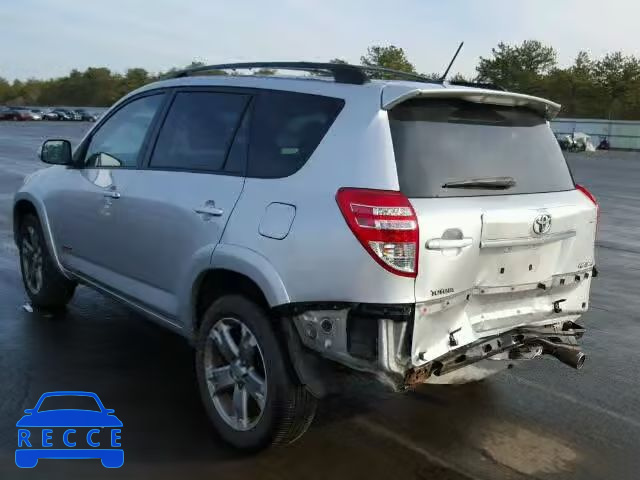 2009 TOYOTA RAV4 SPORT JTMBK32VX95082090 Bild 2