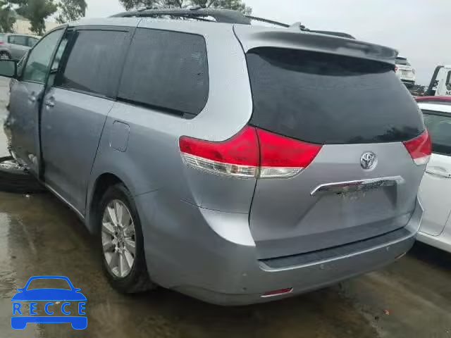 2012 TOYOTA SIENNA XLE 5TDYK3DC3CS236632 зображення 2