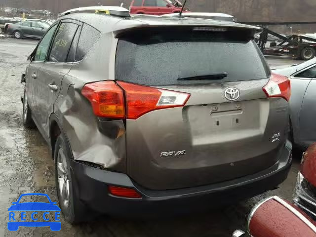 2015 TOYOTA RAV4 XLE JTMRFREV0FD139741 image 2