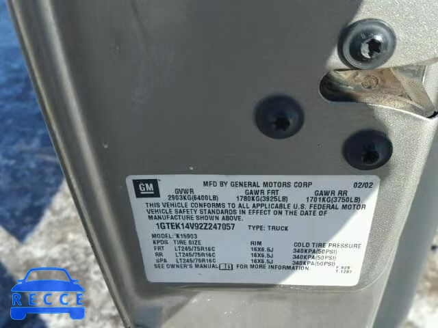 2002 GMC SIERRA K15 1GTEK14V92Z247057 image 9