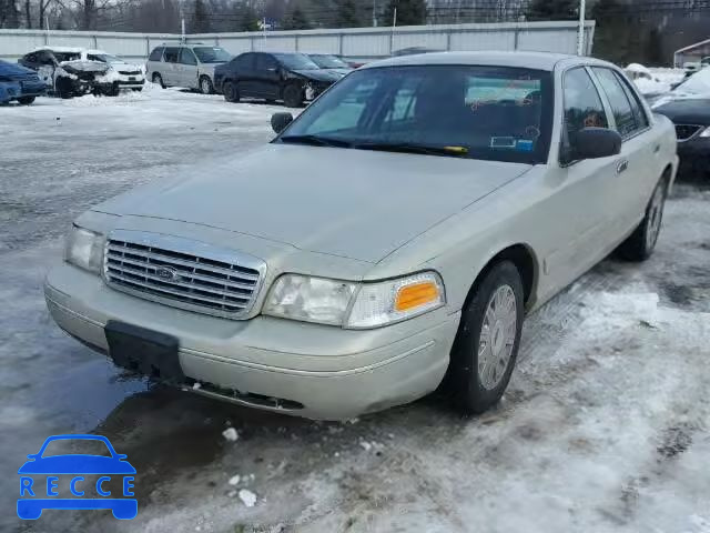 2003 FORD CROWN VICT 2FAFP73W73X220018 image 1