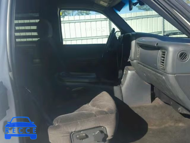 2001 GMC SIERRA C25 1GTHC29G41E198320 image 4