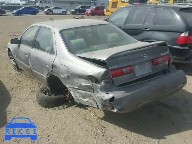 1997 TOYOTA CAMRY 4T1BF22K9VU027176 image 2