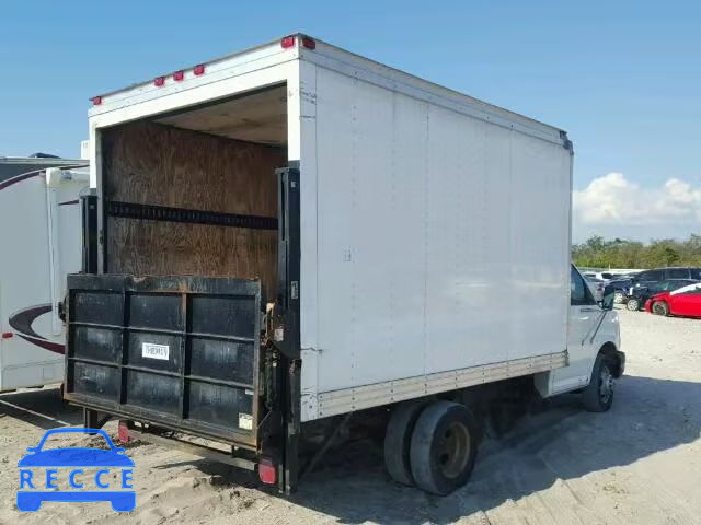 2003 GMC SAVANA G35 1GDJG31U131178321 image 3