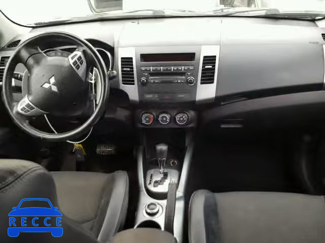 2010 MITSUBISHI OUTLANDER JA4AT3AW8AZ018267 image 8