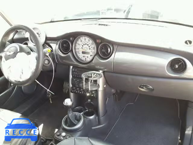 2006 MINI COOPER S WMWRE33556TL19478 image 8