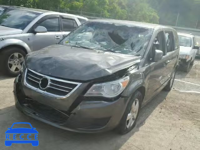 2010 VOLKSWAGEN ROUTAN SE 2V4RW3D13AR189959 зображення 1