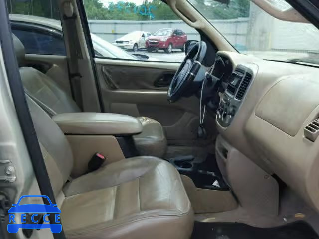 2004 FORD ESCAPE LIM 1FMCU04164KA96002 image 4