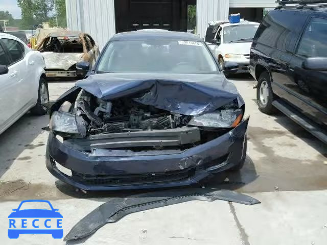 2015 VOLKSWAGEN PASSAT S 1VWAS7A30FC027655 image 9