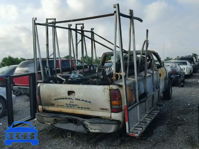 2004 GMC SIERRA C25 1GTHC24U04E117847 image 3