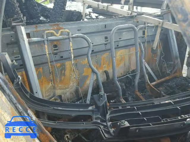 2004 GMC SIERRA C25 1GTHC24U04E117847 image 5