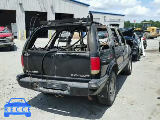 1998 CHEVROLET BLAZER 1GNDT13W8W2133544 Bild 3