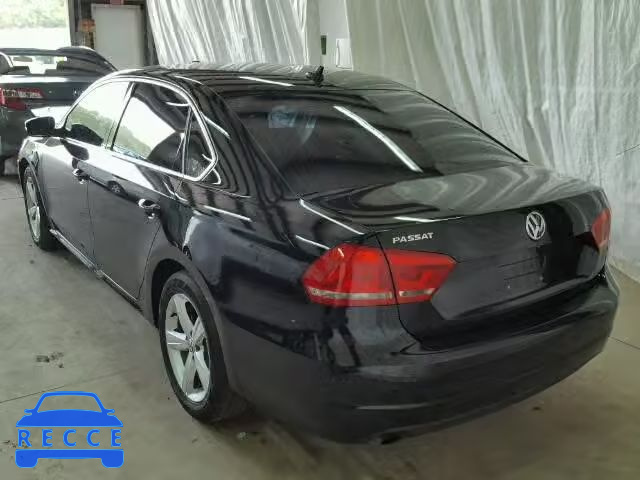 2015 VOLKSWAGEN PASSAT S 1VWAT7A38FC093397 image 2
