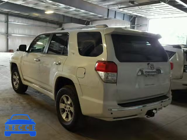 2013 TOYOTA 4RUNNER SR JTEBU5JRXD5136356 image 2