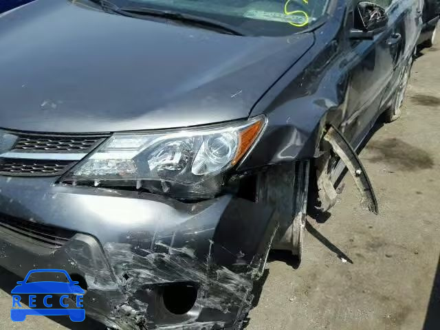2015 TOYOTA RAV4 XLE JTMRFREV2FD113190 image 9