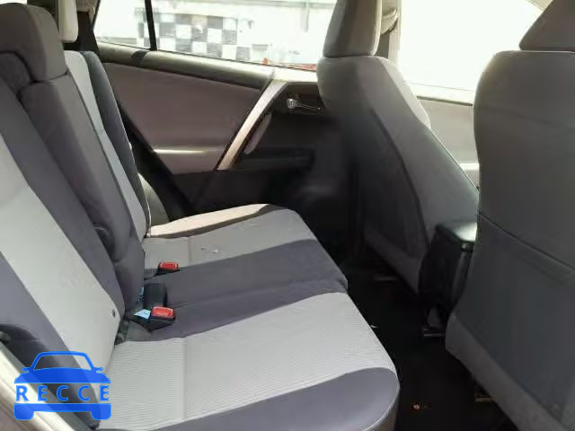 2015 TOYOTA RAV4 XLE JTMRFREV2FD113190 image 5