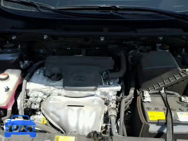 2015 TOYOTA RAV4 XLE JTMRFREV2FD113190 image 6