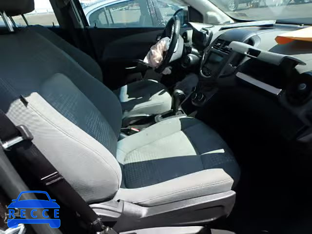 2013 CHEVROLET SONIC LS 1G1JA6SGXD4192811 зображення 4