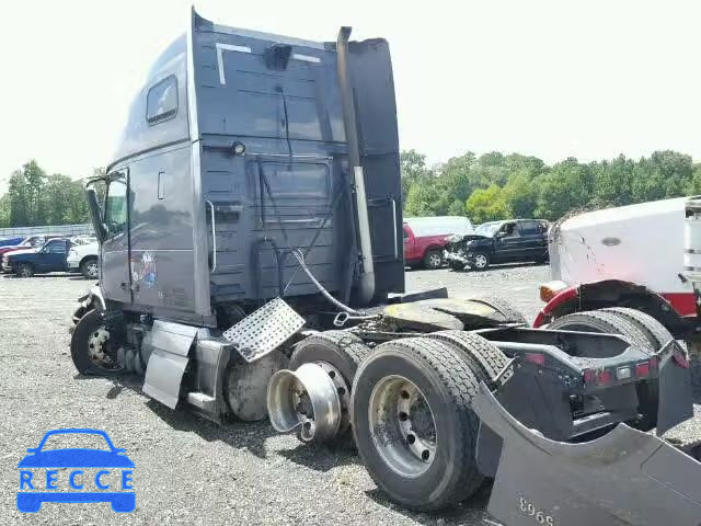 2011 VOLVO VNL 4V4NC9EH5BN295963 Bild 2