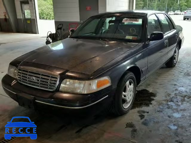 2000 FORD CROWN VICT 2FAFP73W5YX139638 image 1
