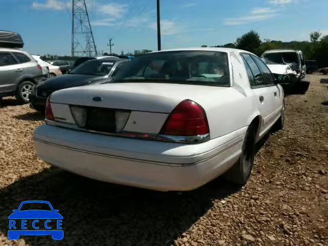2002 FORD CROWN VICT 2FAFP73W92X147362 image 3