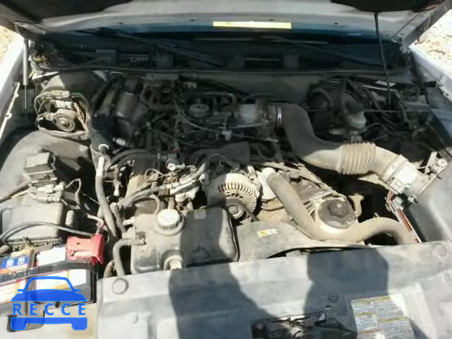 2002 FORD CROWN VICT 2FAFP73W92X147362 image 6