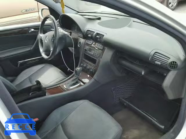 2004 MERCEDES-BENZ C240 WDBRF61J74F552399 зображення 4