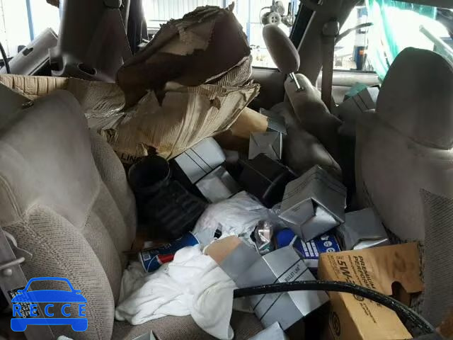1998 GMC YUKON 1GKEK13R4WJ731845 image 5
