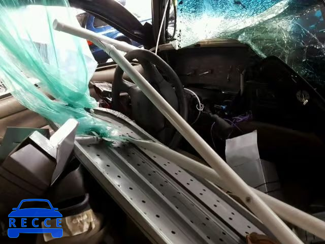 1998 GMC YUKON 1GKEK13R4WJ731845 image 8