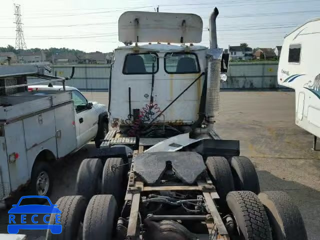 2000 STERLING TRUCK AT9500 2FWYHWEB3YAF10774 зображення 9