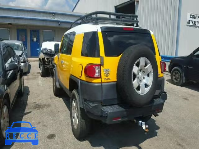 2007 TOYOTA FJ CRUISER JTEBU11F970029640 image 2