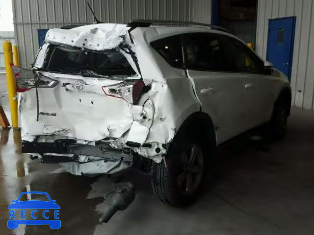 2015 TOYOTA RAV4 XLE JTMWFREV0FD069208 image 3